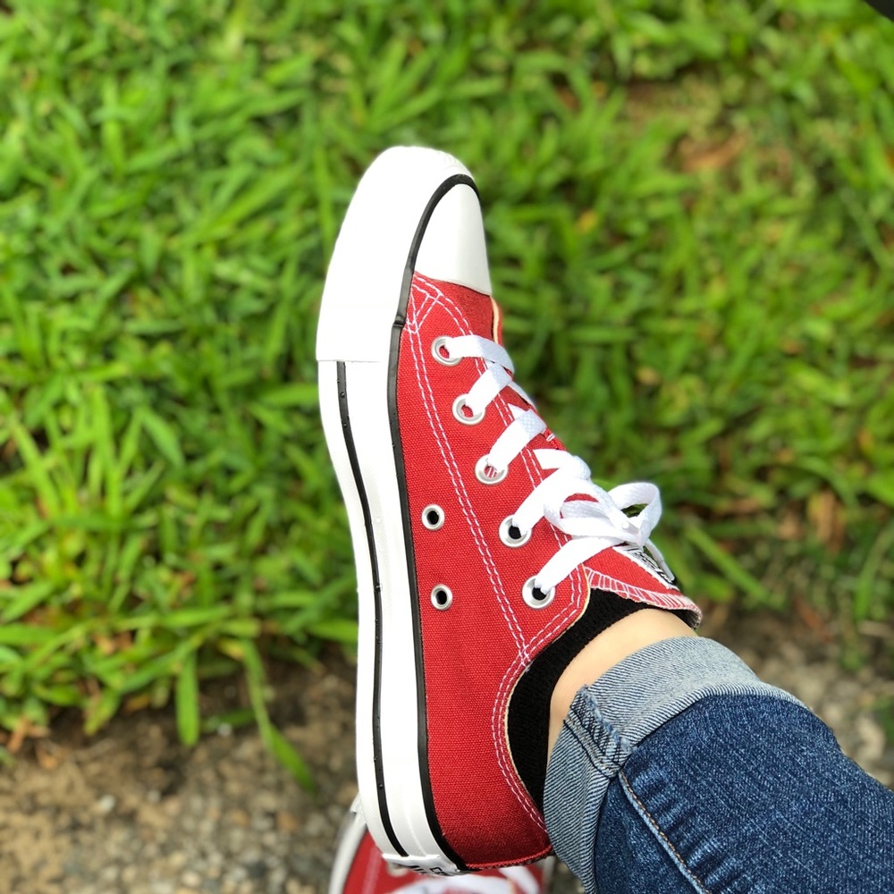 Red Converse